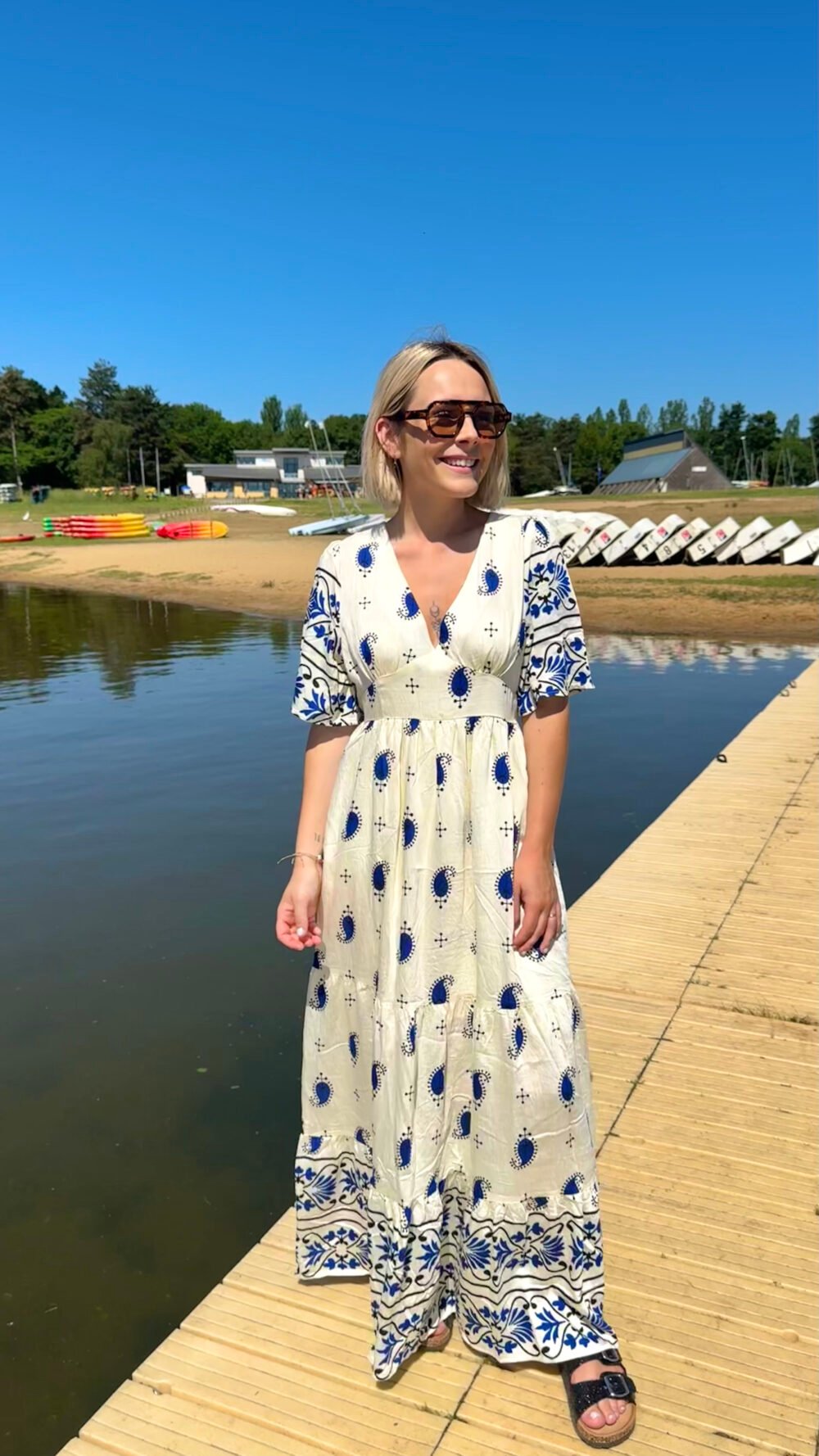 Robe longue à motifs bleus