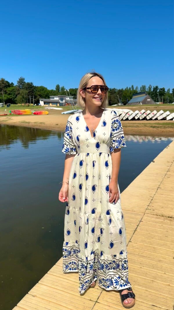 Robe longue à motifs bleus