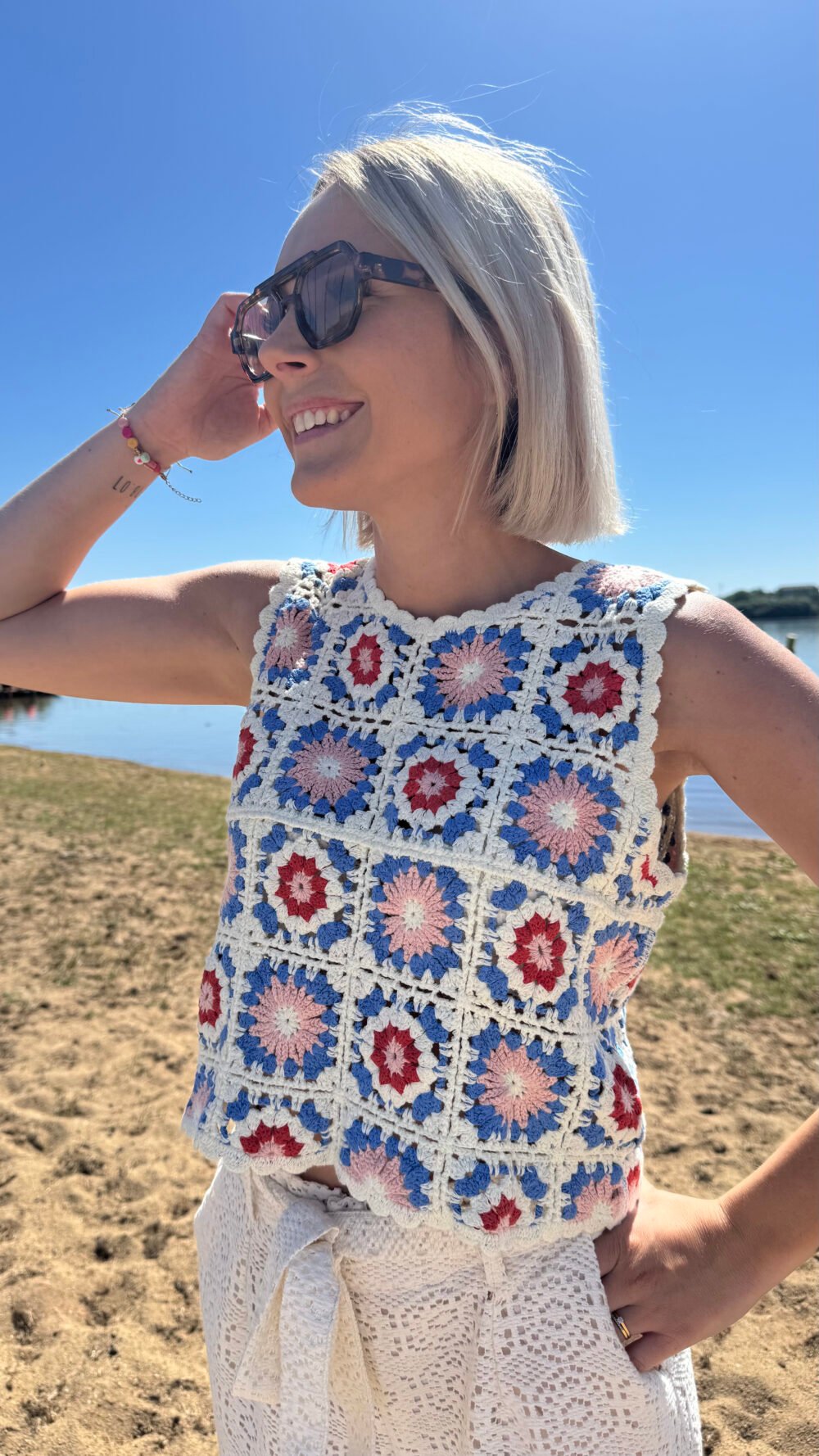 Top en crochet coloré