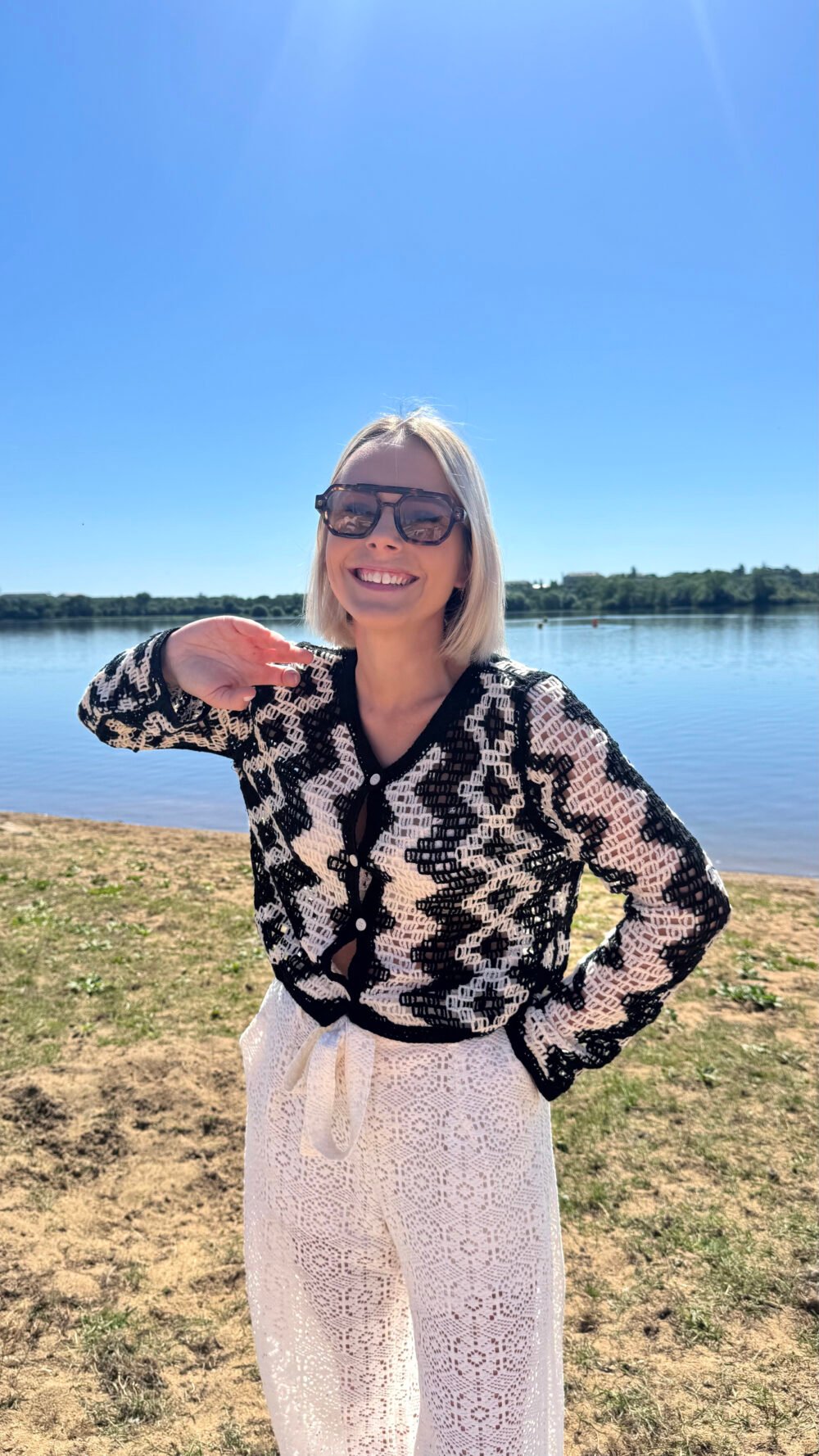 Gilet en crochet noir et blanc