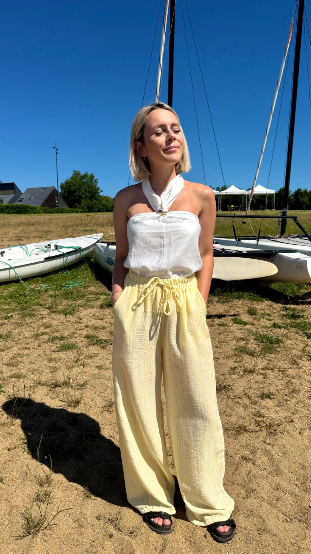 Pantalon à rayure jaune