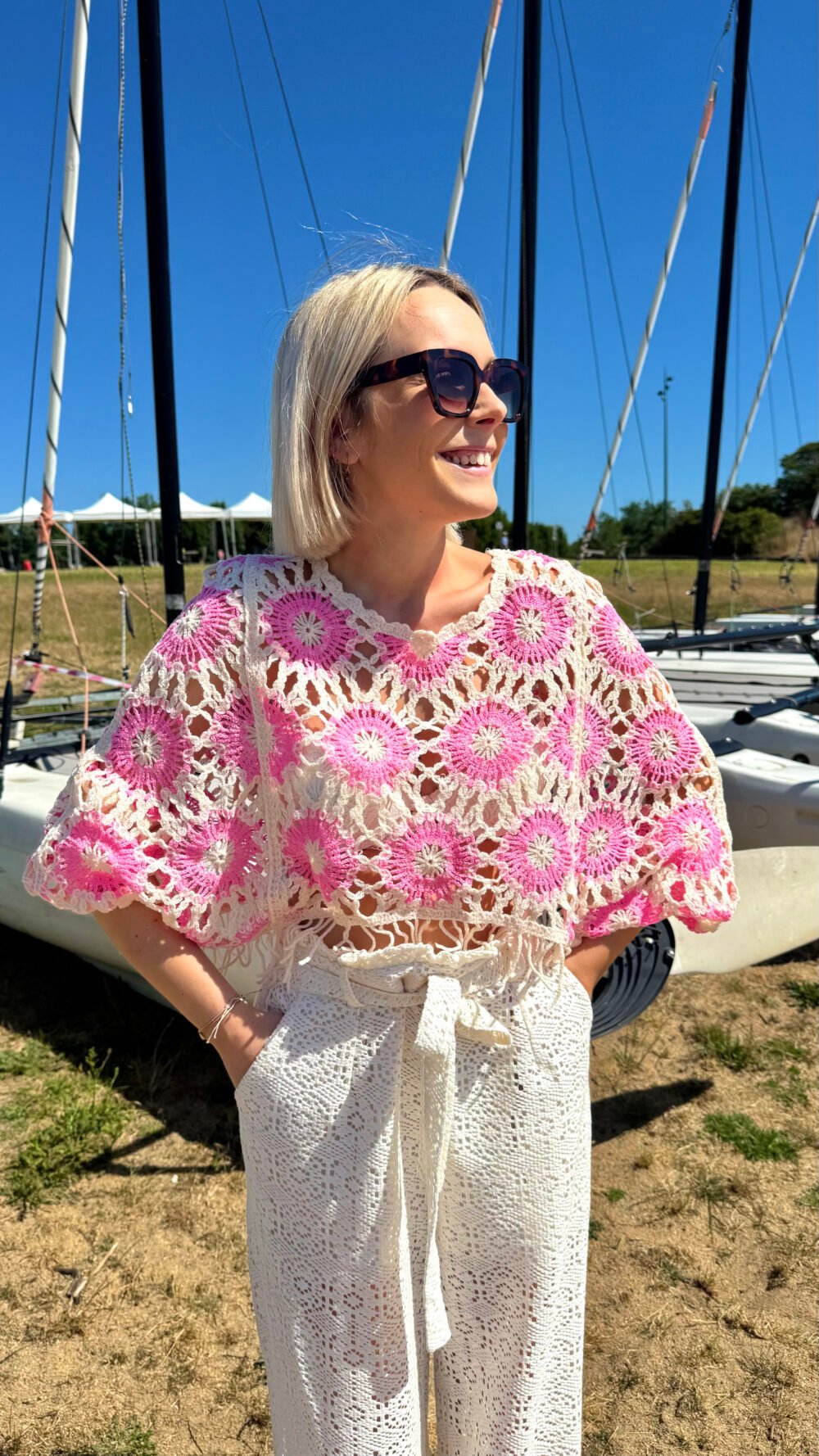 Top en crochet rose