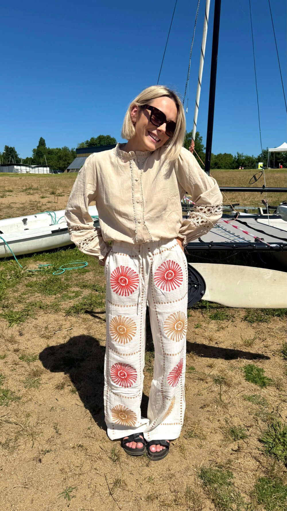 Pantalon à motifs terracotta et camel