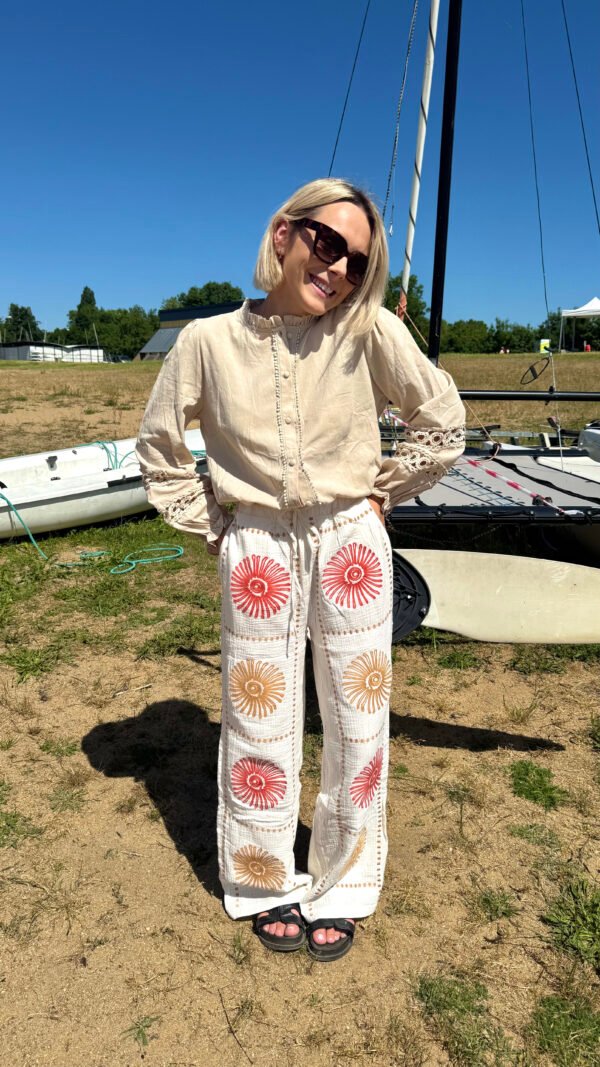 Pantalon à motifs terracotta et camel