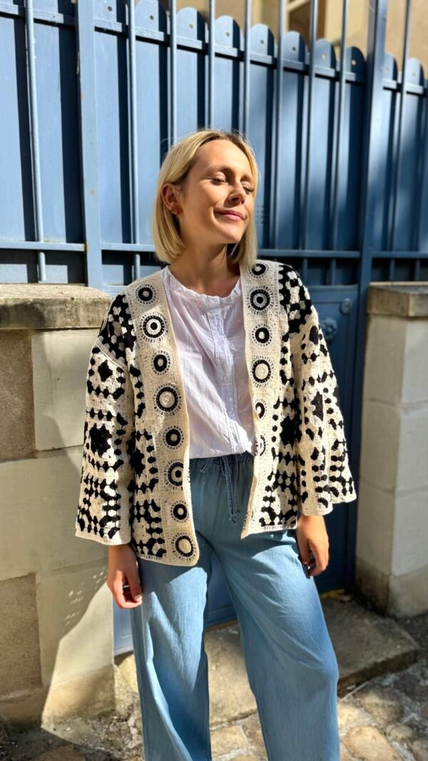 Gilet macramé beige et noir