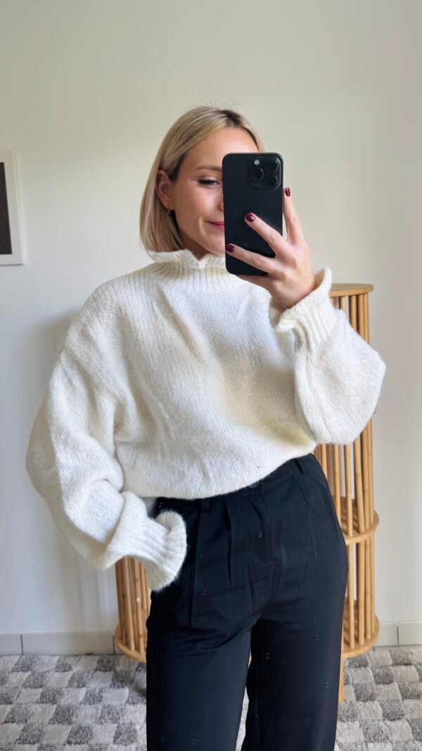 Pull écru col haut