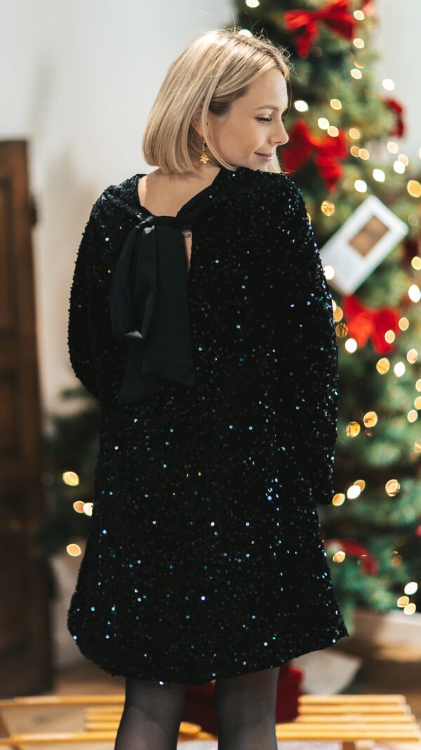 Robe noir à sequins