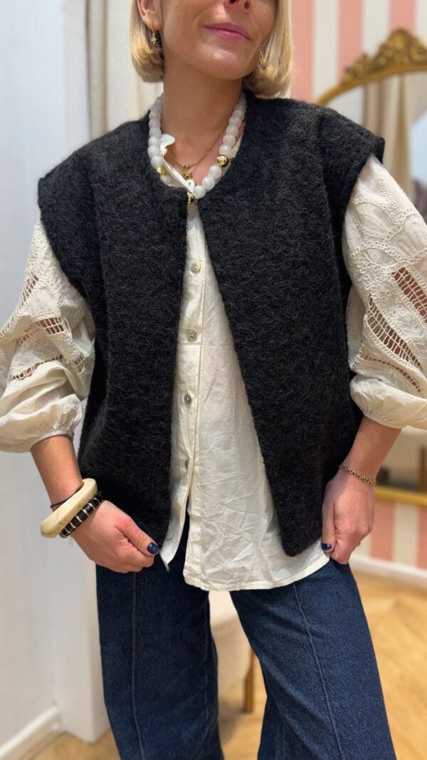 Veste sans manche noir simple