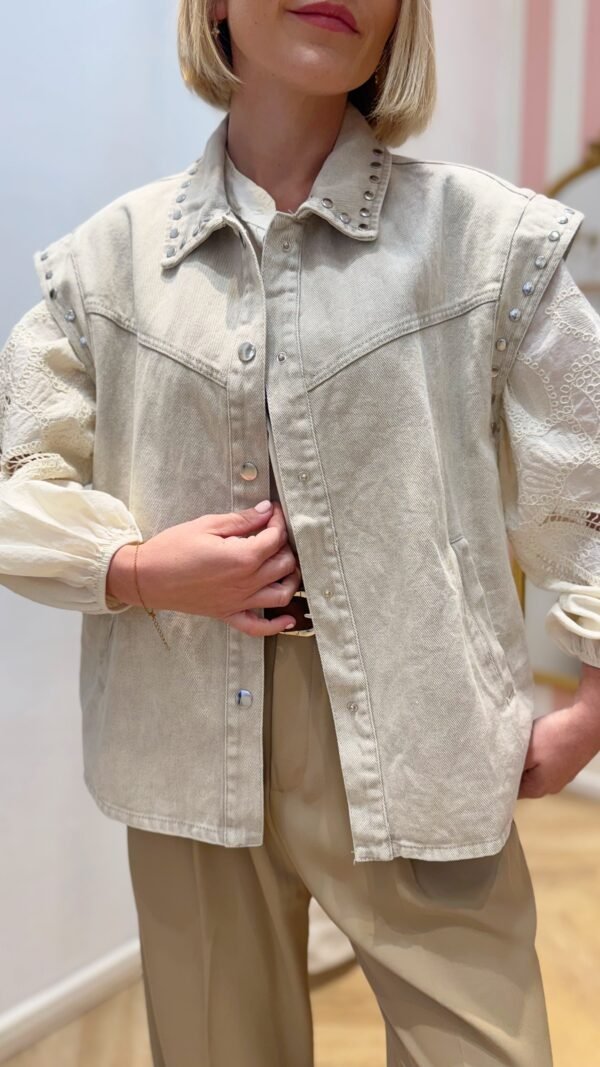 Veste sans manche clouté beige