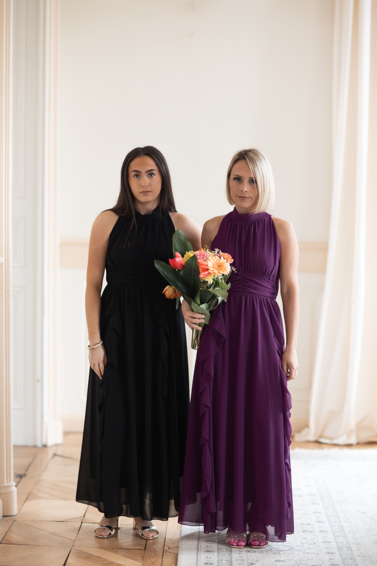 Robe longue col haut avec froufou violet – Image 5