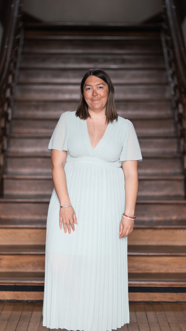 Robe longue plissée à manches courtes vert d'eau