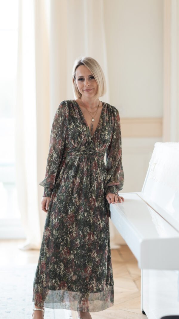 Robe longue verte avec détail doré & rouge