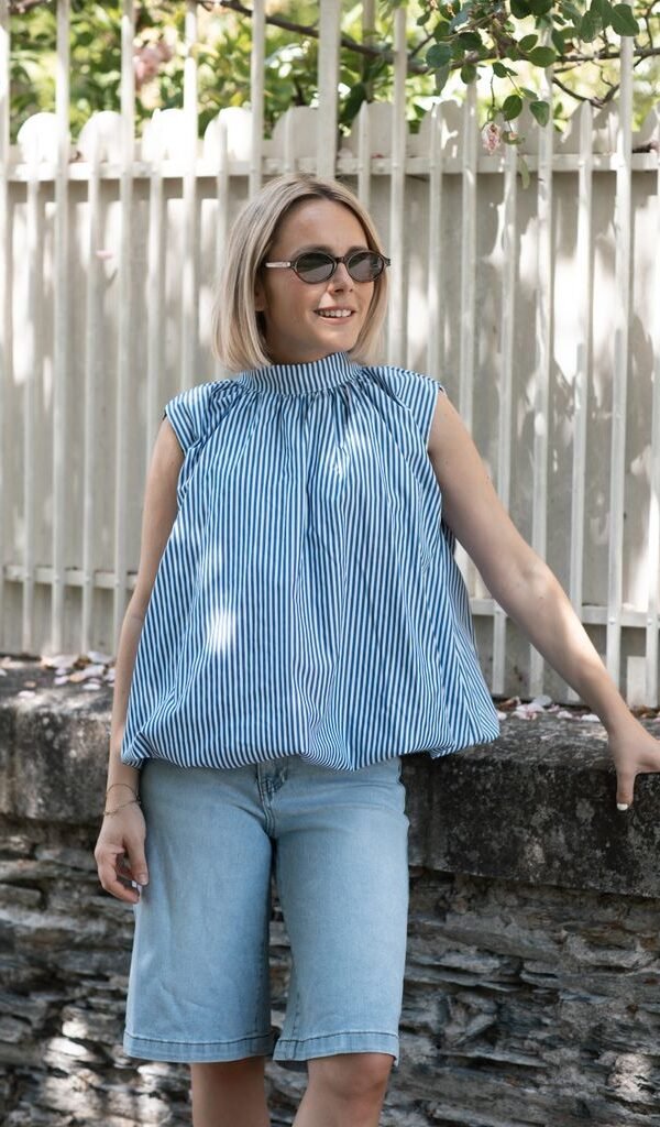 Blouse sans manches bleu à rayure