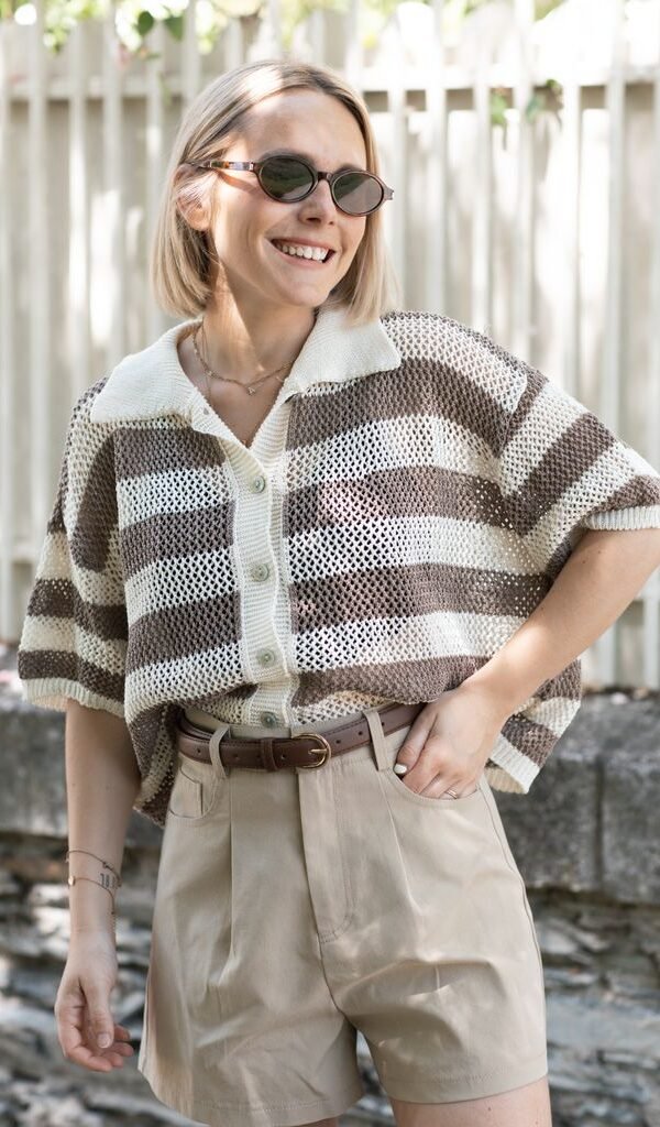 Gilet crochet à manches courtes à rayure beige