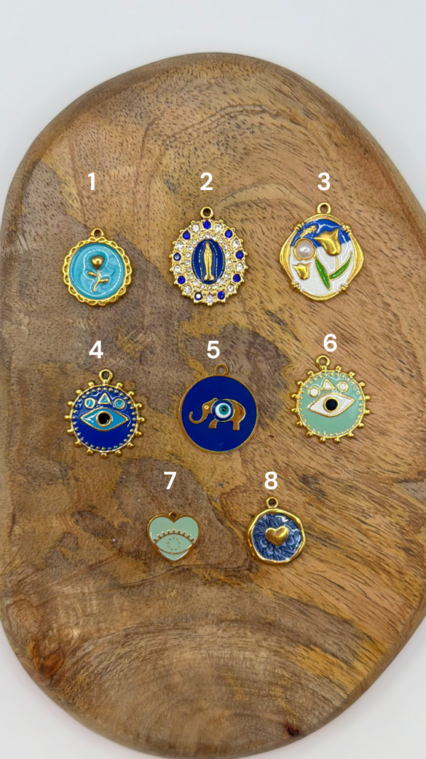 Charms bleu