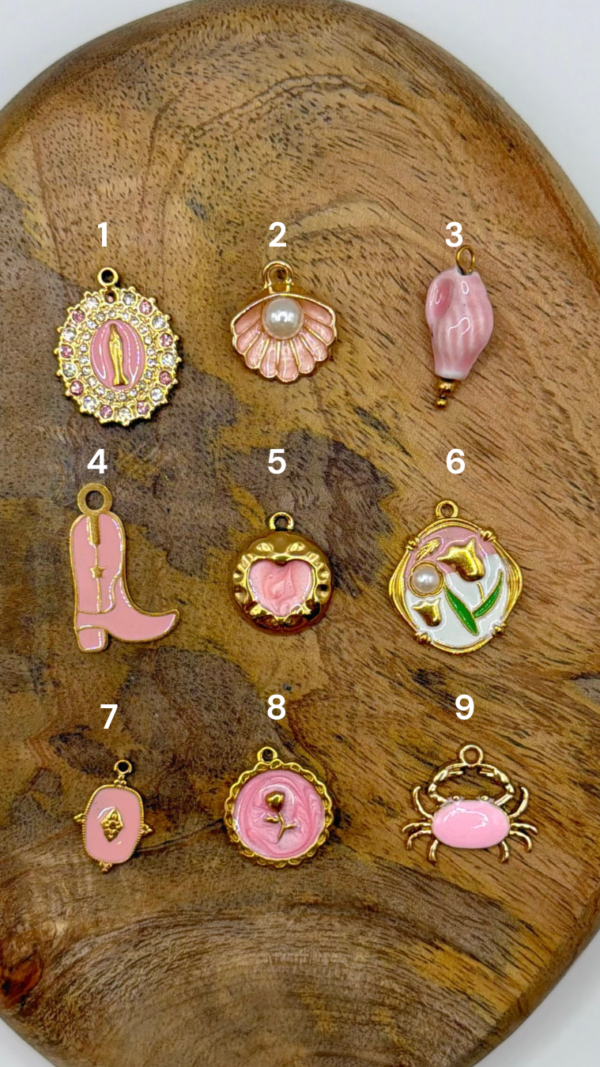Charms rose