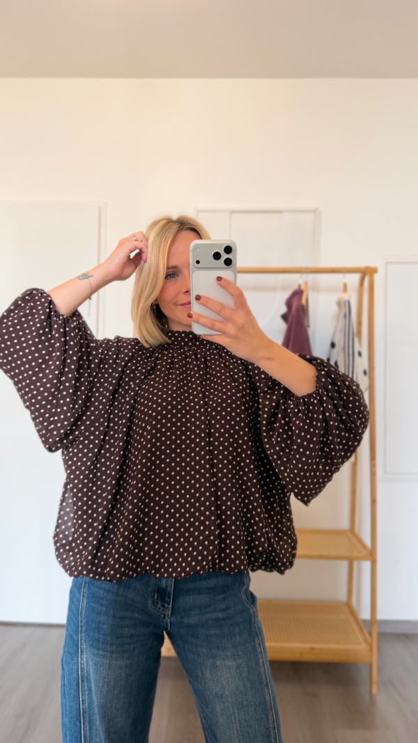 Blouse marron à pois