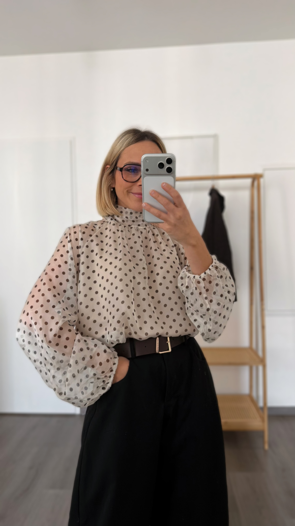 Blouse écru à pois