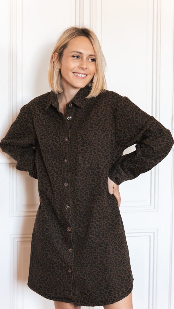 Robe en jean léopard